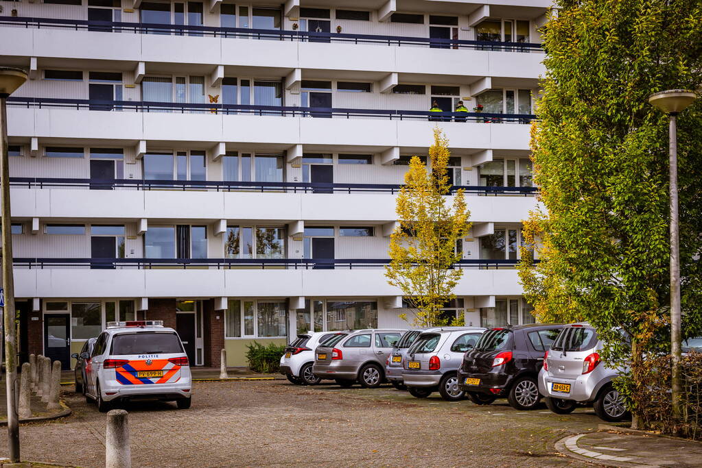 Felle brand zorgt voor veel schade in flatwoning