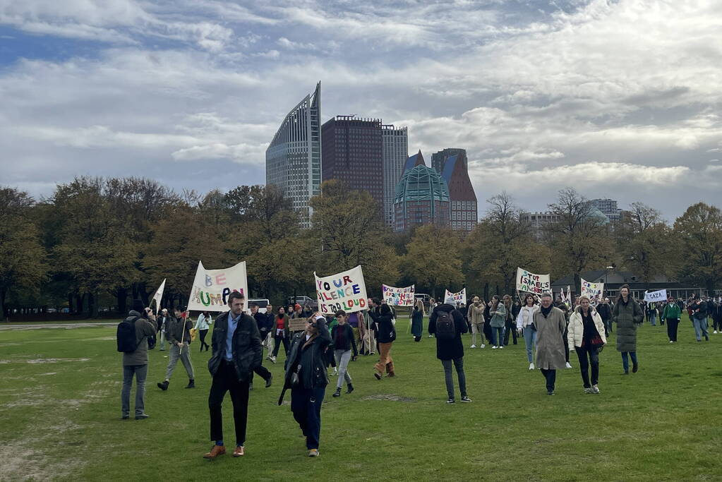 Grote opkomst pro-palestina demonstratie op het Malieveld