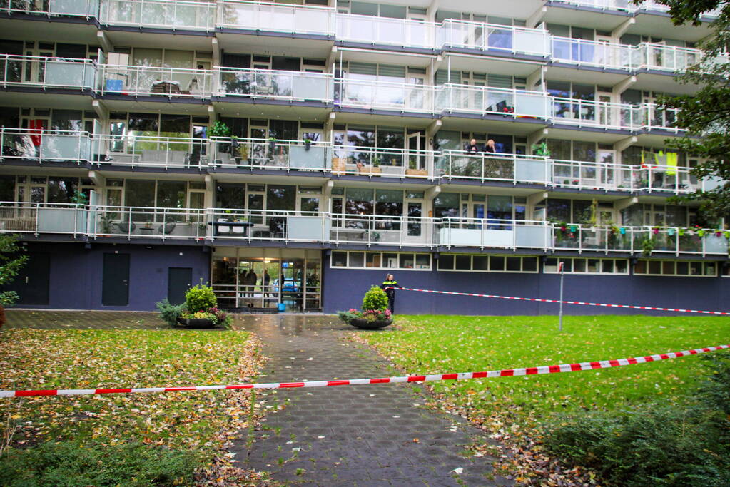 Explosie bij flat, verdachten op de vlucht