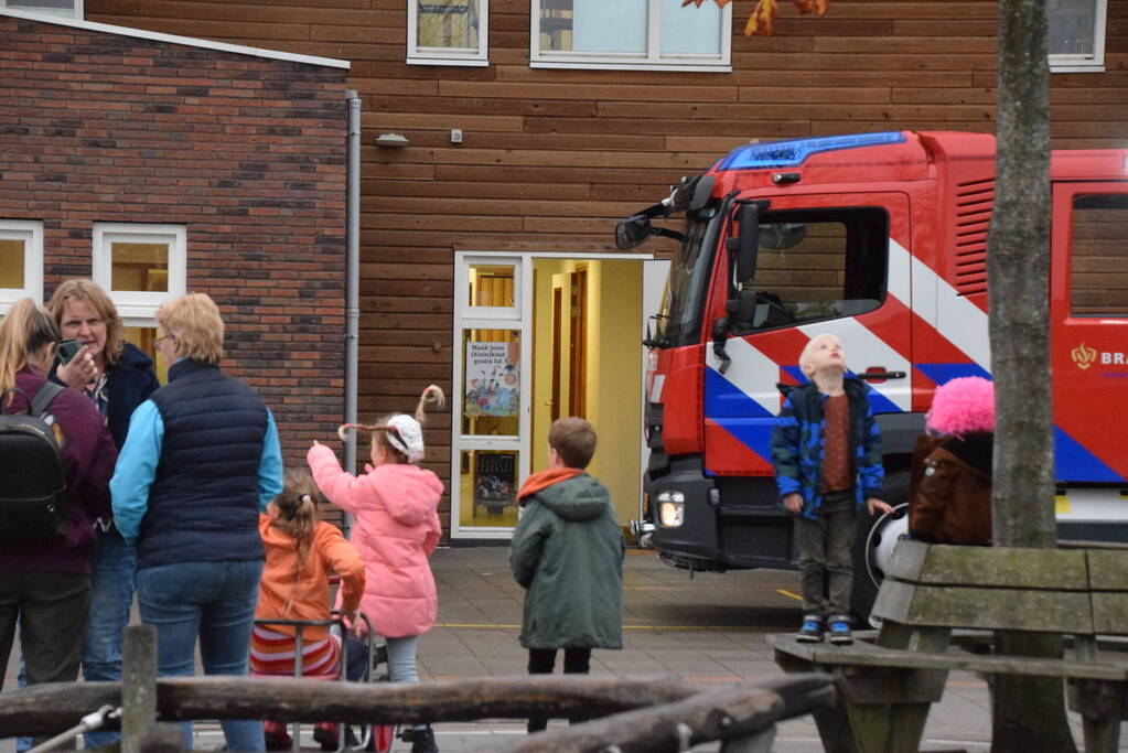 Basisschool De Zeester ontruimd vanwege brand