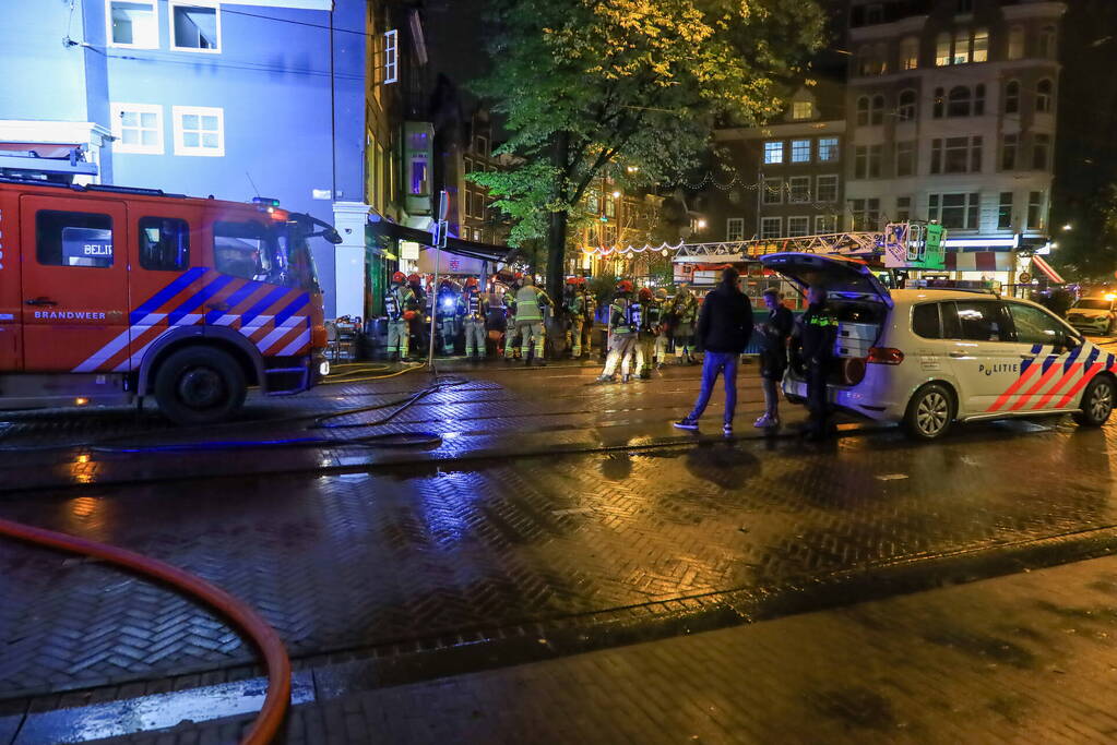 Veel rookontwikkeling bij grote brand in café