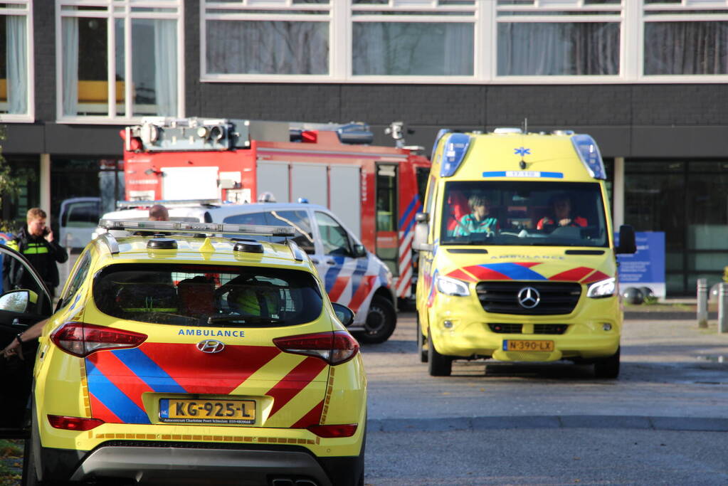 Brandweer ingezet voor brandlucht in tbs-kliniek