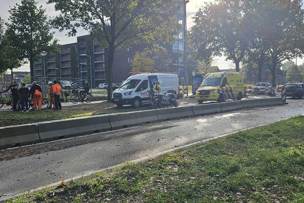 Fietsers frontaal op elkaar, val tot gevolg