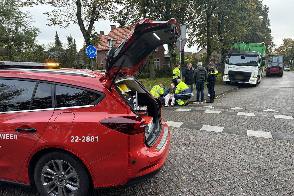 Automobilist en fietser in botsing