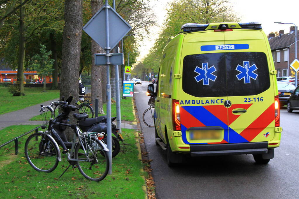 Scooterrijder gecontroleerd na val