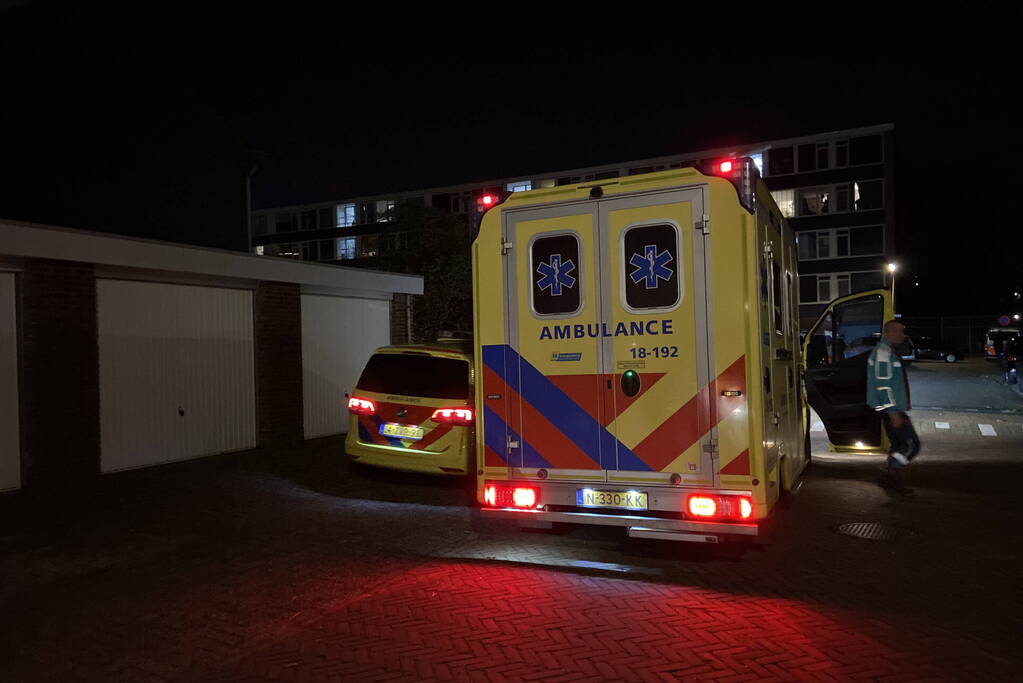 Onderzoek naar mogelijk steekincident, persoon aangehouden door politie