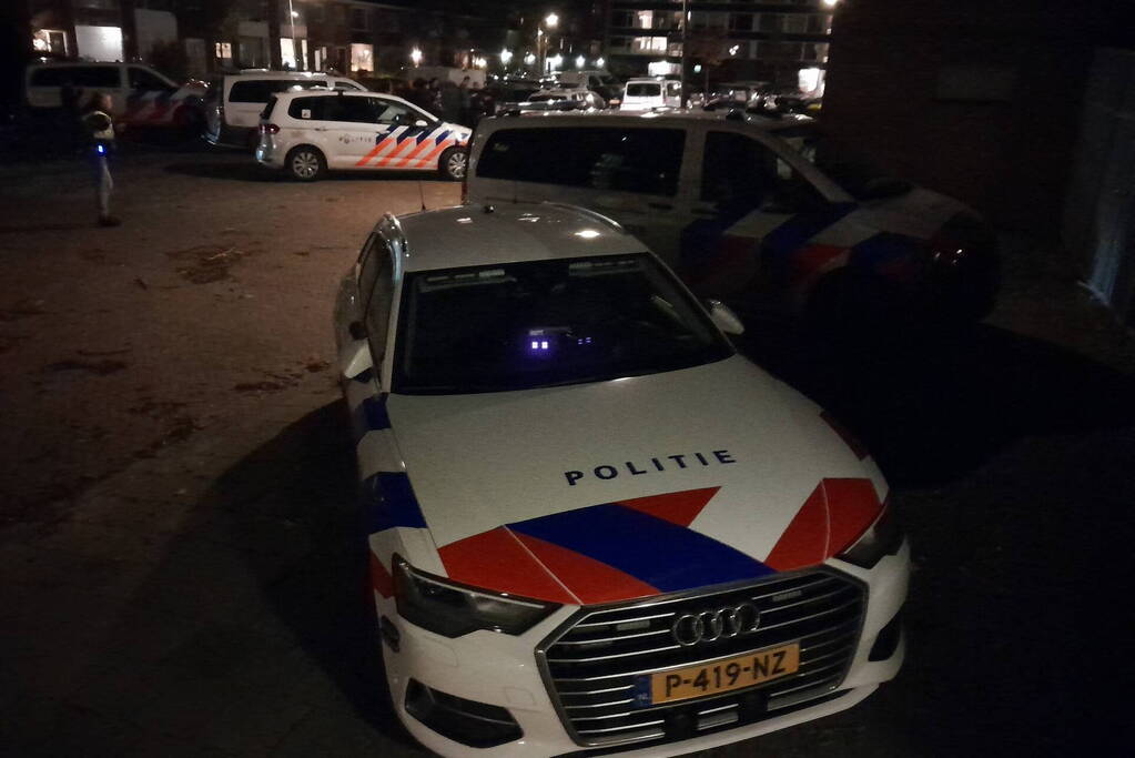 Onderzoek naar mogelijk steekincident, persoon aangehouden door politie