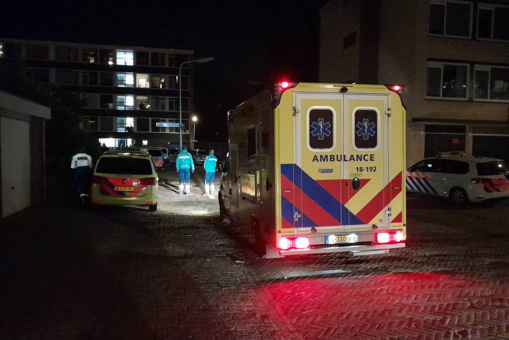 Onderzoek naar mogelijk steekincident, persoon aangehouden door politie