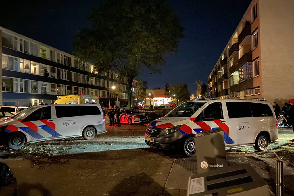 Onderzoek naar mogelijk steekincident, persoon aangehouden door politie