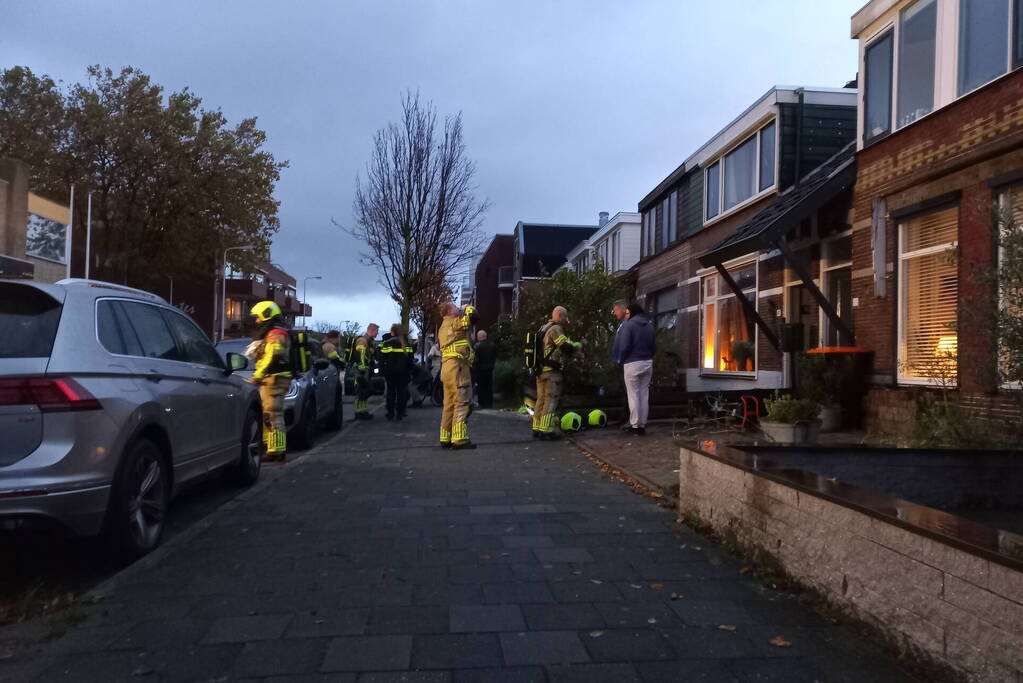 Brandweer ingezet voor woningbrand