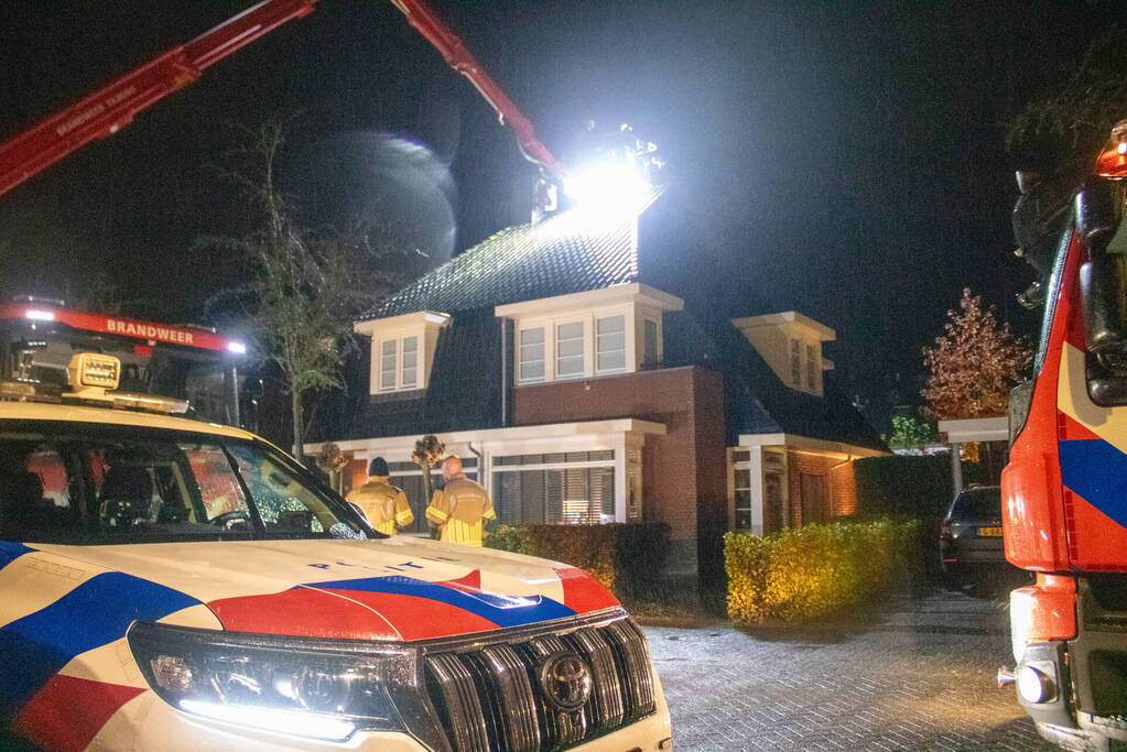 Brandweer ingezet voor brand in schoorsteen