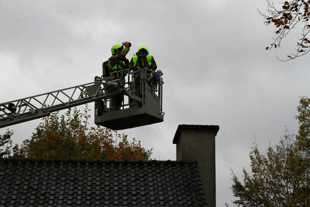 Rookontwikkeling bij brand in schoorsteen