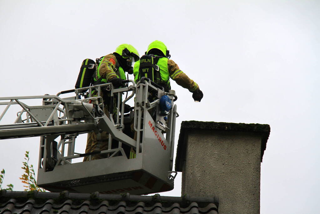 Rookontwikkeling bij brand in schoorsteen