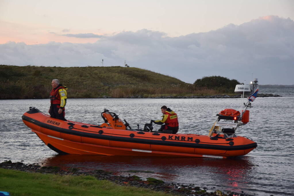 KNRM redt surfer uit Grevelingenmeer