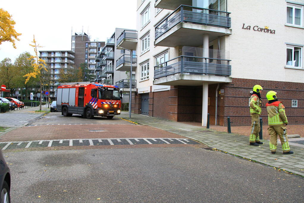 Onderzoek naar mogelijke brand in appartementencomplex