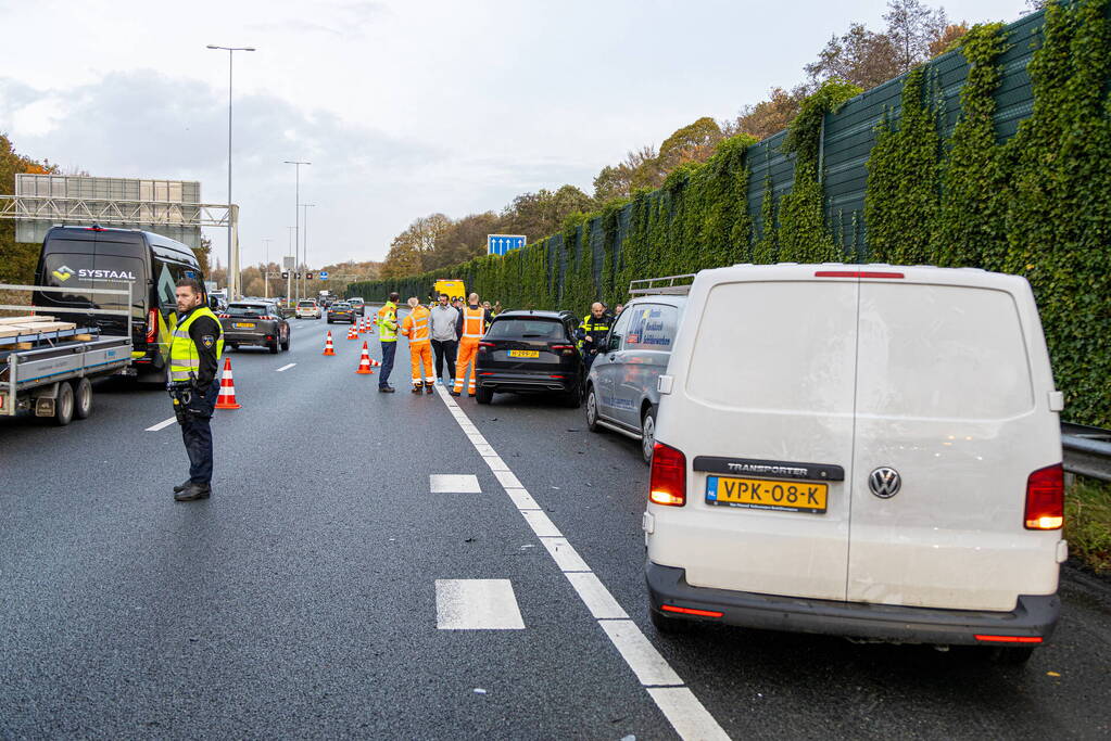 Zes voertuigen betrokken bij kettingbotsing