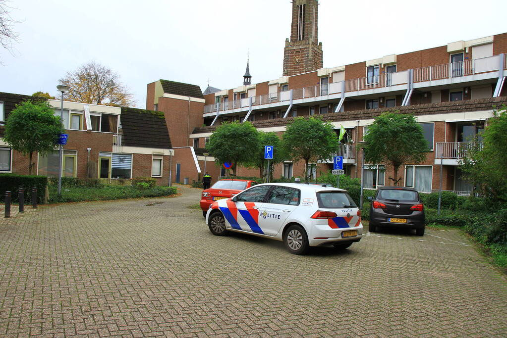 Onderzoek naar mogelijke brand in appartementencomplex