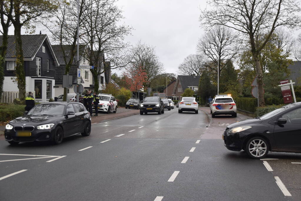 Fietser gewond bij botsing met auto