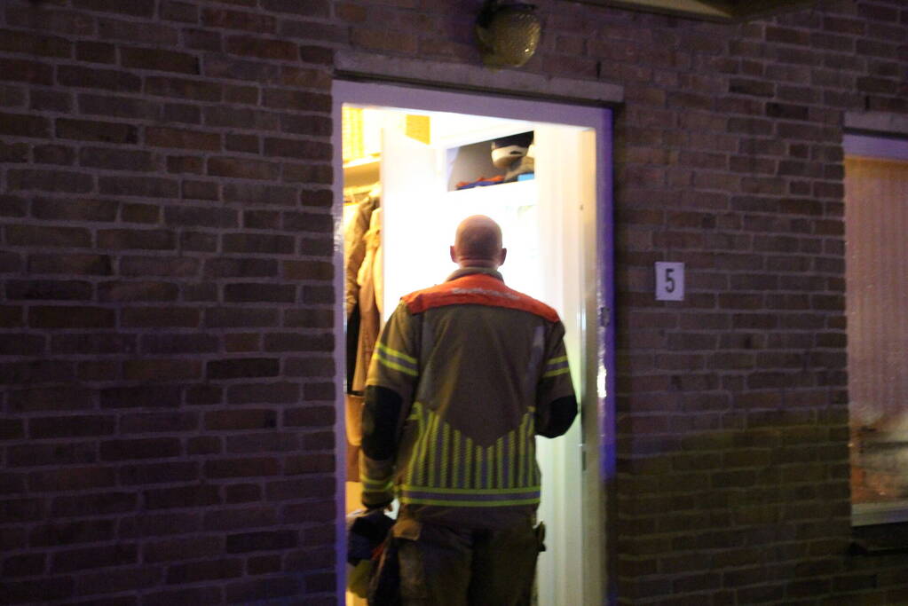 Meerdere woning zonder stroom door blikseminslag