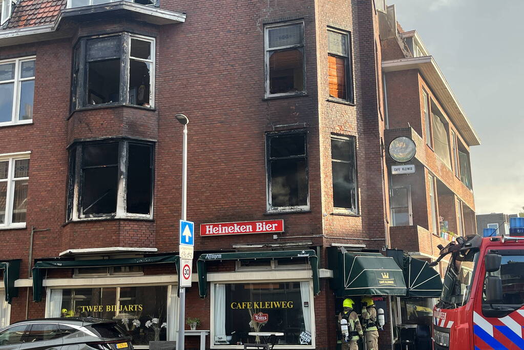 Grote uitslaande brand in appartementencomplex