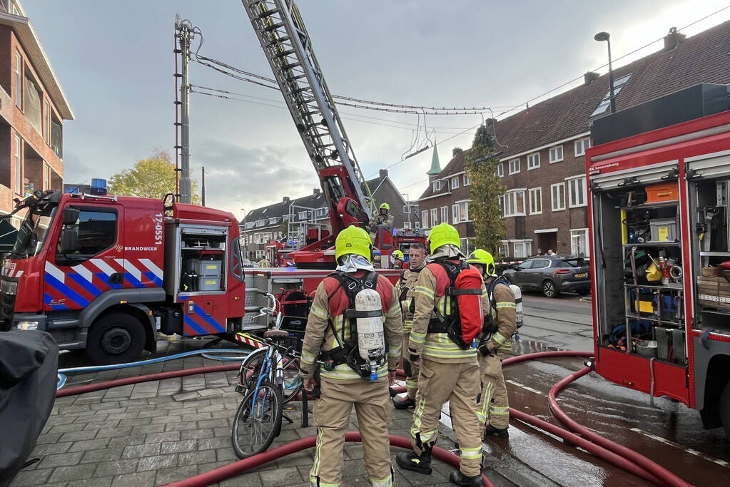 Grote uitslaande brand in appartementencomplex