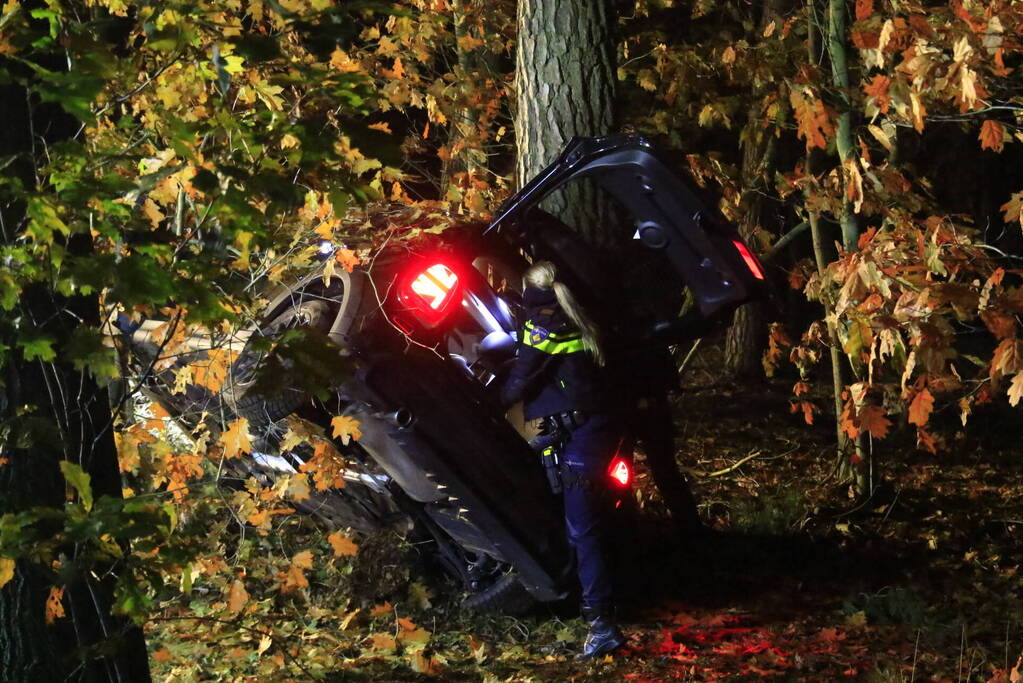 Twee personen bekneld bij ongeval