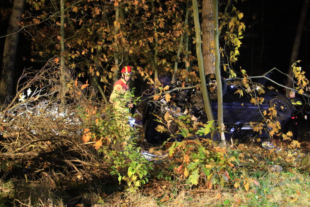 Twee personen bekneld bij ongeval