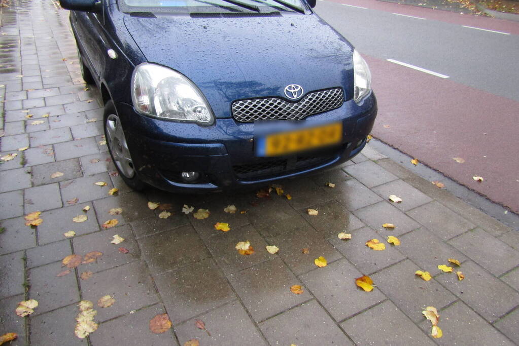 Automobilist en fietser in botsing