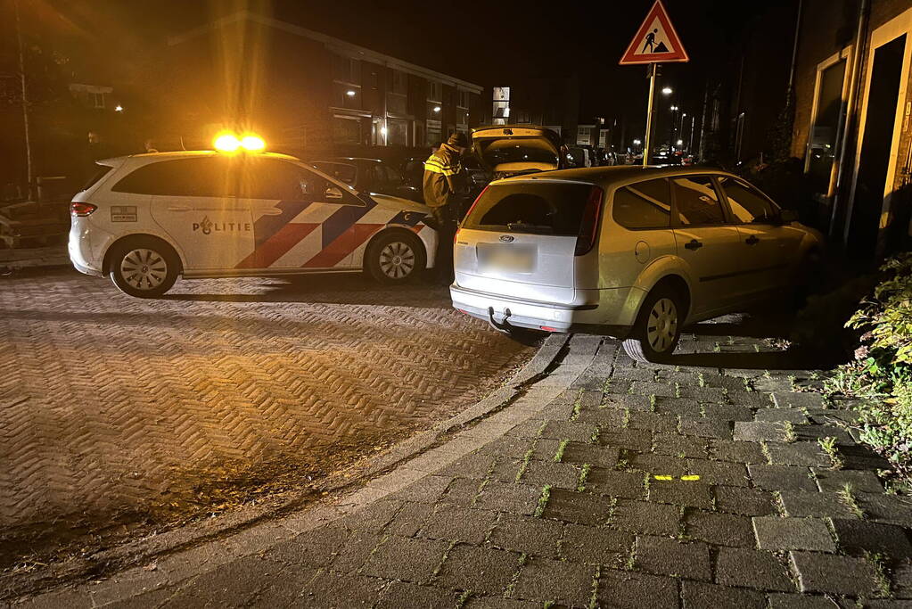 Politie ramt voertuig om achtervolging te stoppen