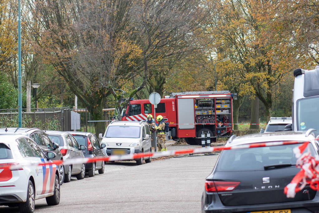 Man met verward gedrag stormt basisschool binnen