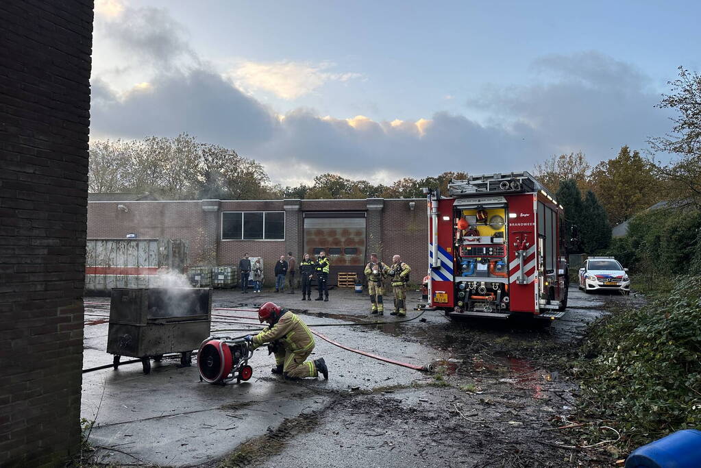 Rookontwikkeling bij brand in oude textielfabriek