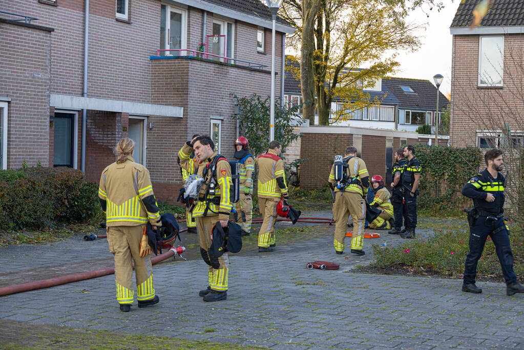 Bewoner uit woning gered tijdens keukenbrand