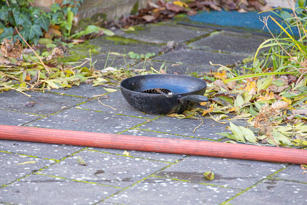 Bewoner uit woning gered tijdens keukenbrand