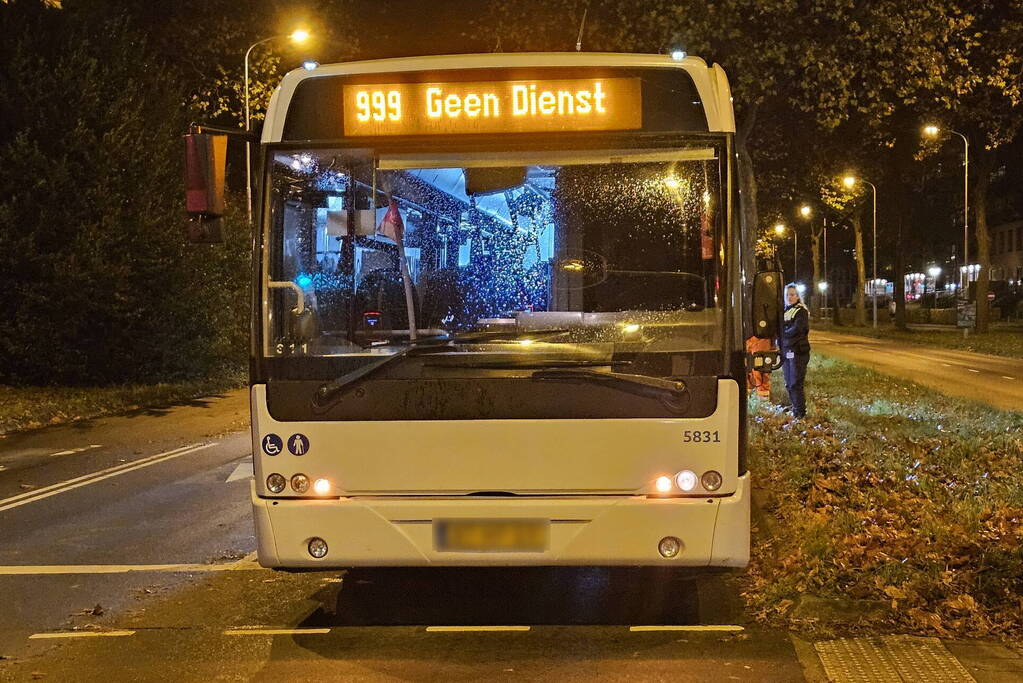 Verkeersopstopping tijdens berging defecte lijnbus