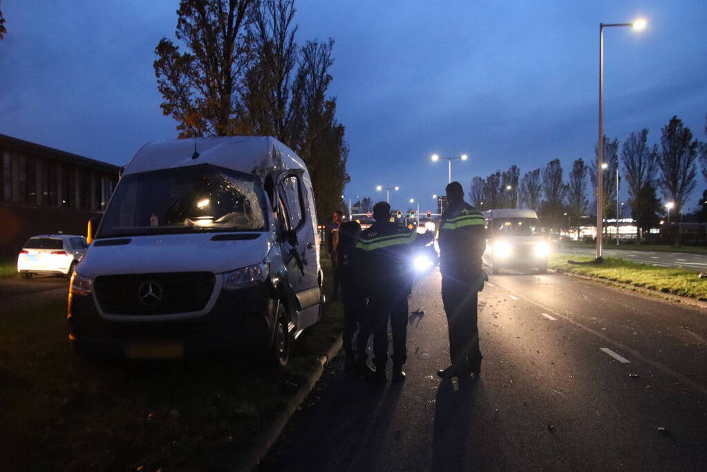 Veel schade bij frontale aanrijding