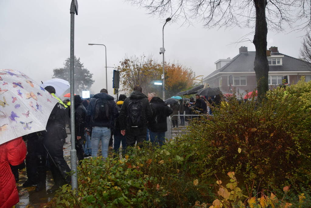 Veel politie-inzet nadat Sinterklaasintocht verstoord word