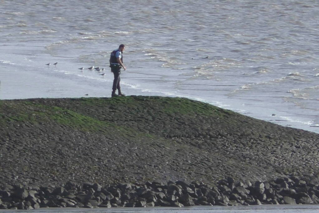 Bijna 1000 kilo cocaïne aangetroffen na verdachte situatie op Westerschelde