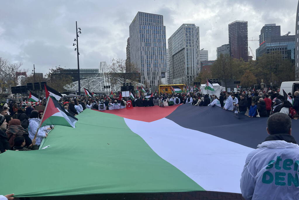 Grote opkomst pro Palestina demonstratie