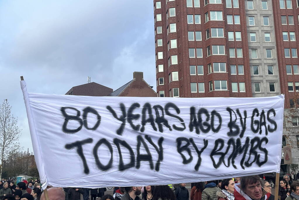 Grote opkomst pro Palestina demonstratie