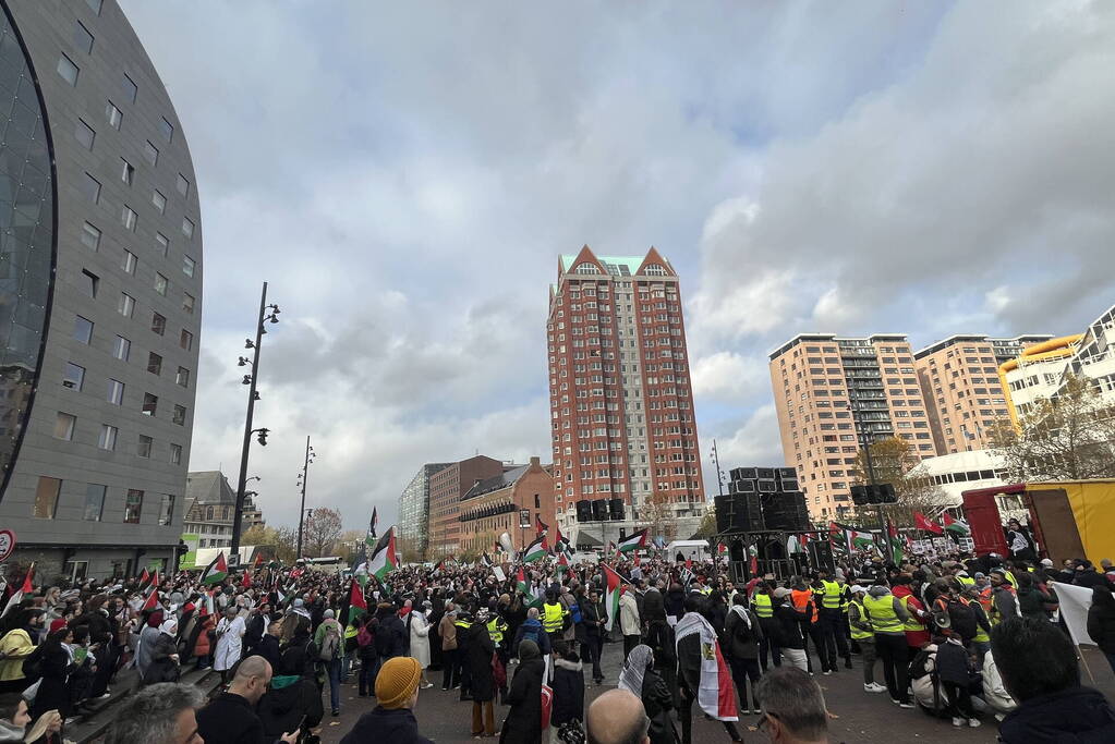 Grote opkomst pro Palestina demonstratie