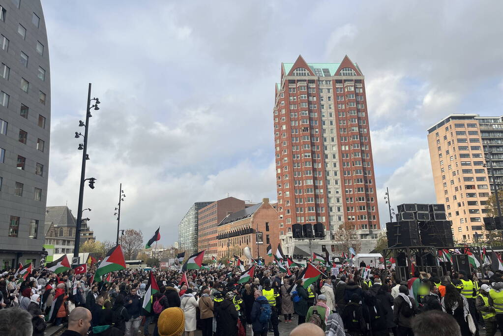 Grote opkomst pro Palestina demonstratie