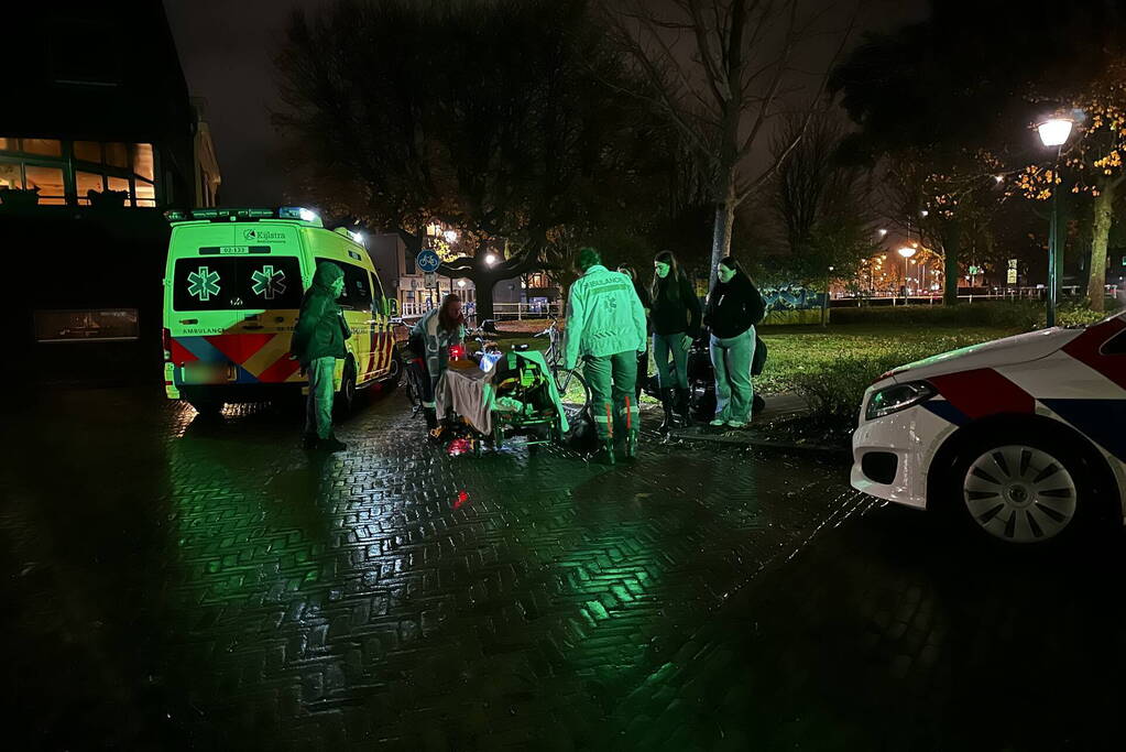 Gewonde fietser aangetroffen op straat