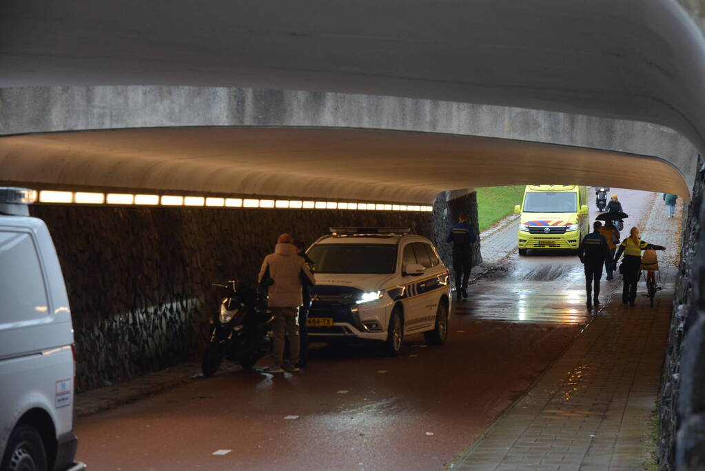 Ongeval tussen scooterrijder en fietser