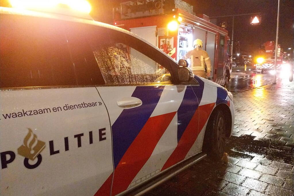 Zwembad ontruimd vanwege brand