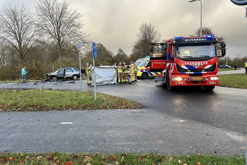 Gewonde na flink ongeval op kruising