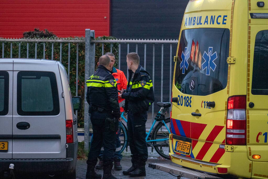 Fietser gewond bij aanrijding met bestelbus