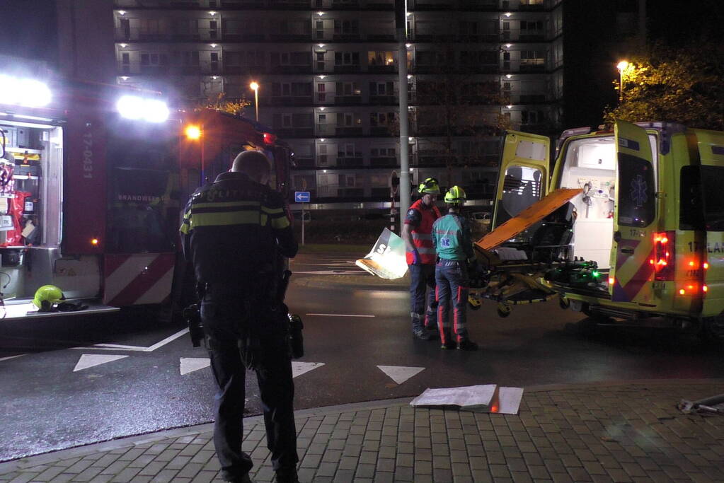 Twee gewonden bij ernstig ongeval recht voor brandweerkazerne