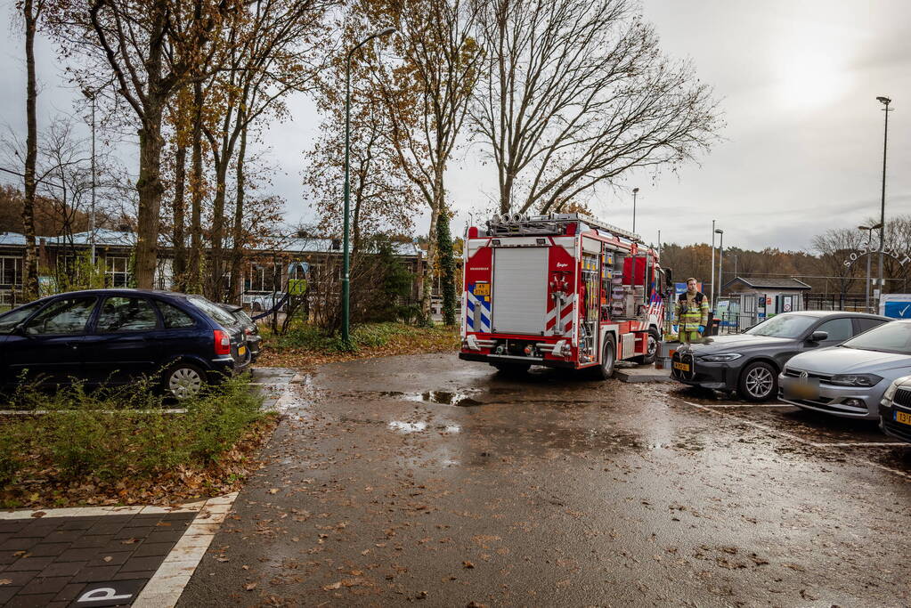 Traumahelikopter landt op voetbalveld