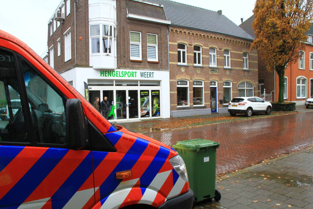 Onderzoek naar vreemde lucht in winkel