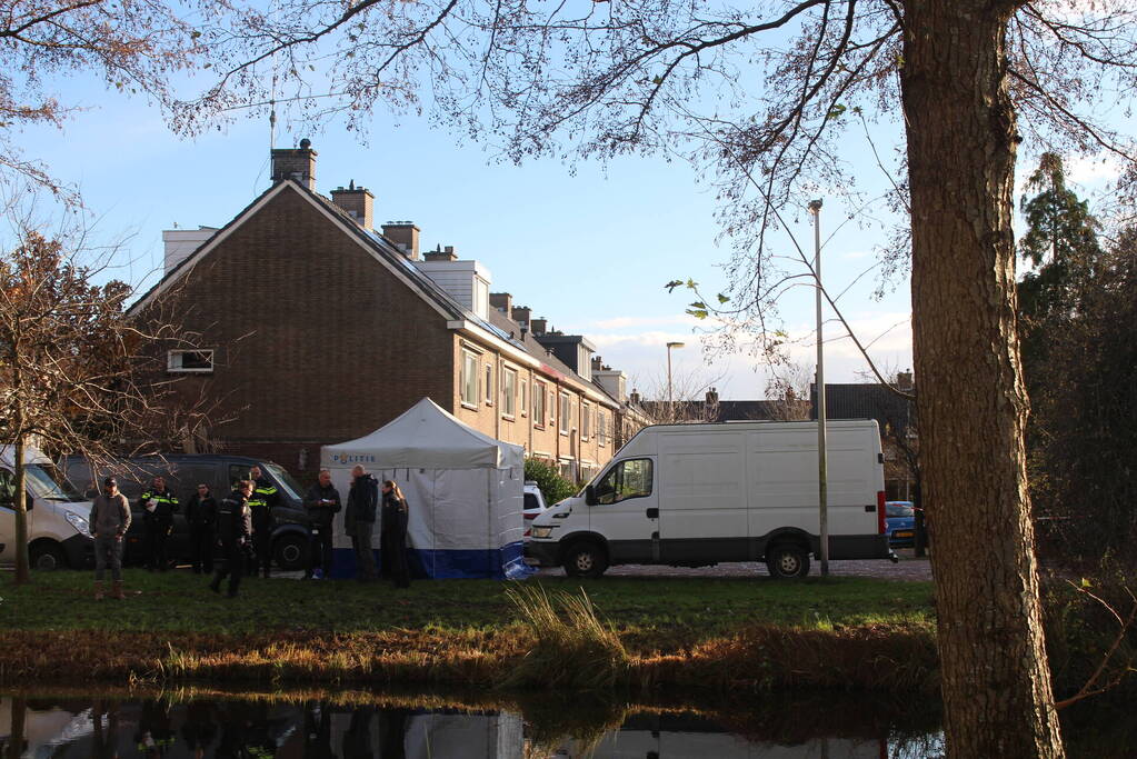 Levenloos lichaam aangetroffen in water